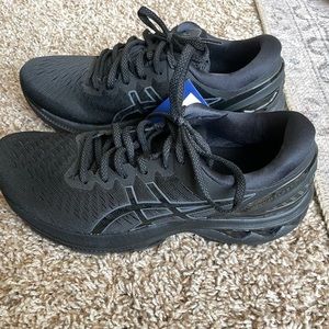 Women’s gel kayano 27 ASICS